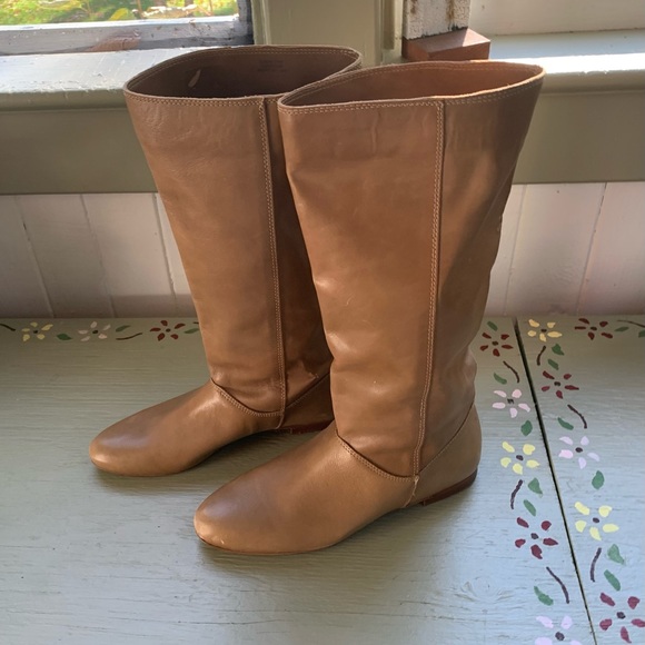 Tan Leather Boots - Le Chateau - Picture 2 of 9